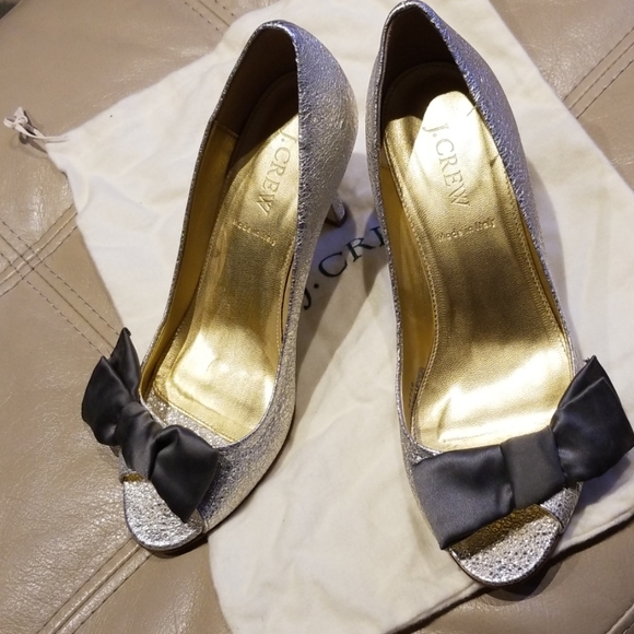 J crew textured silver peep toe w.grey satin bow - Picture 3 of 5